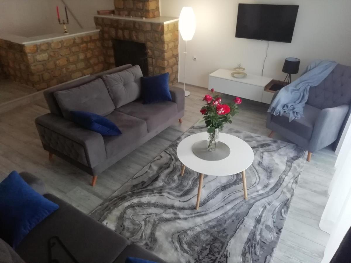 Fenix Apartment & Rooms Винци Экстерьер фото