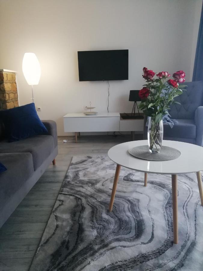 Fenix Apartment & Rooms Винци Экстерьер фото