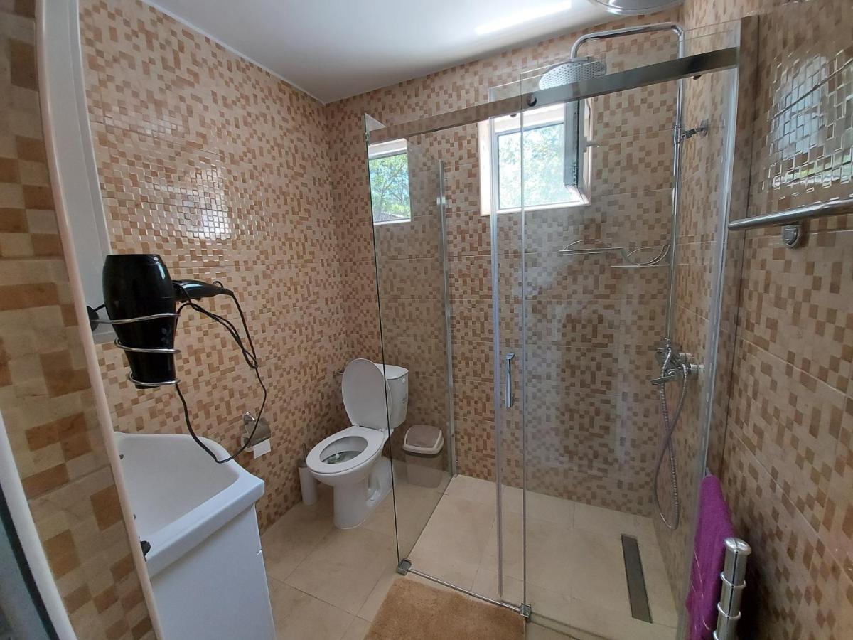 Fenix Apartment & Rooms Винци Экстерьер фото